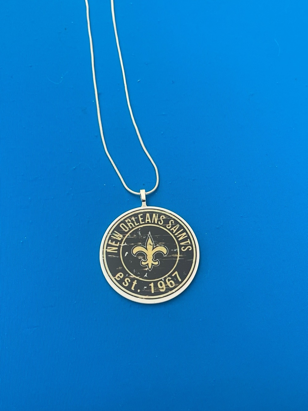 New Orleans Saints Pendant Necklace - Black & Gold